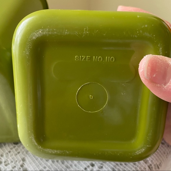 •Vintage• Green Floral Square Canisters; Plastic, Set of 4 - Retro Kitchen - Picture 4 of 15